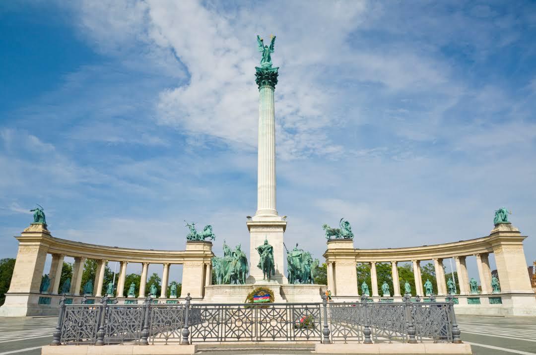 Heroes' Square
