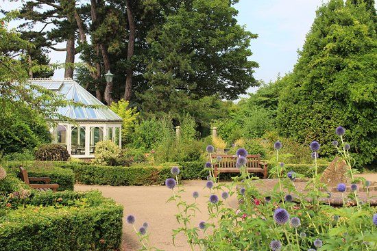 Horsham Park