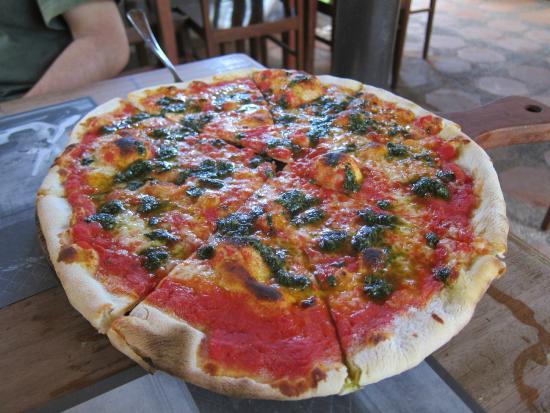 La Bella Pizza Bistro