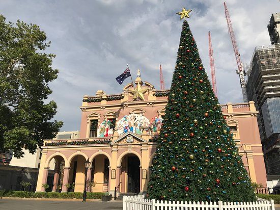 Parramatta Town Hall
