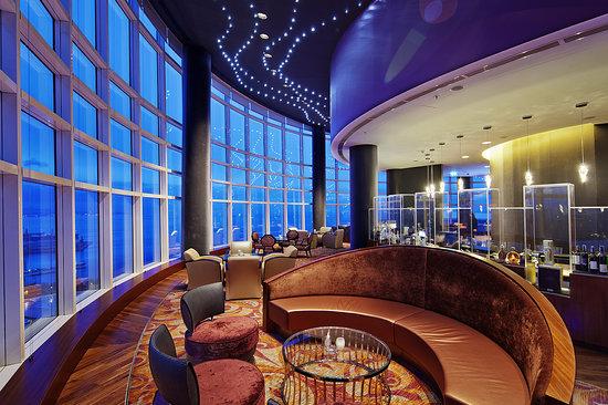 360 Bar, Hilton Baku