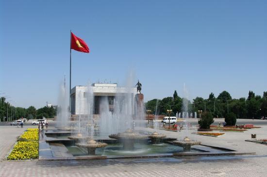 Ala-Too Meydanı