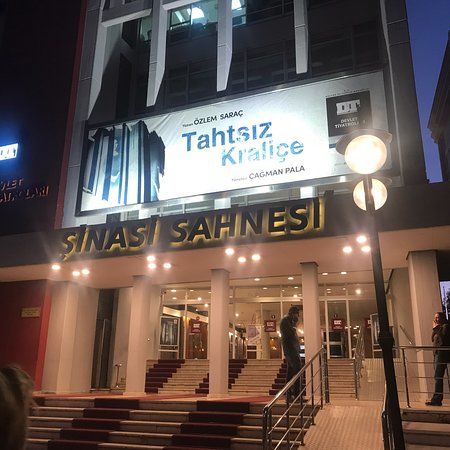 Sinasi Sahnesi