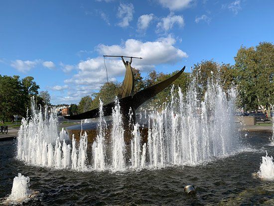 Whaler's Monument