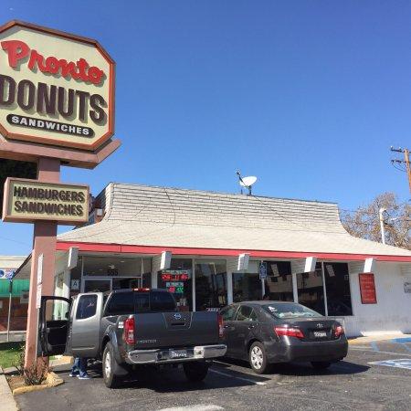 Pronto Donuts