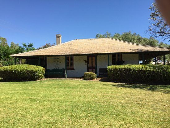 Russ Cottage