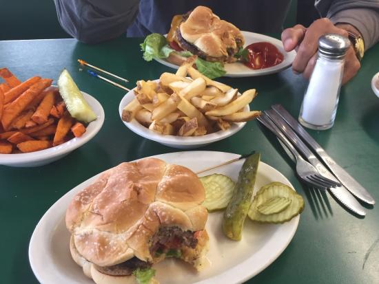 Happy Burger