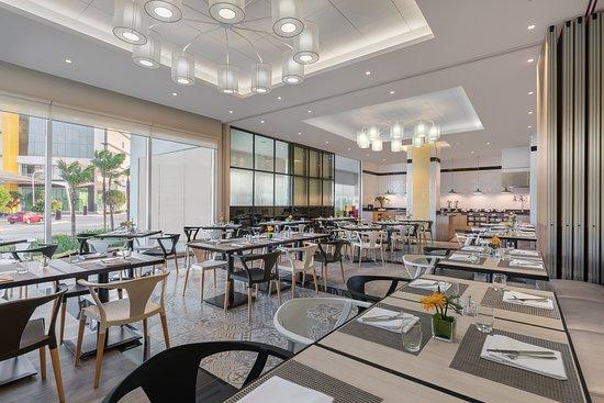 HUES Restaurant and Lobby Bar