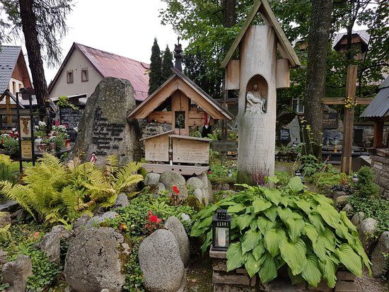 Cmentarz Zasłużonych na Pęksowym Brzyzku