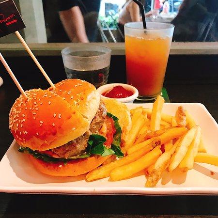 Burgeroom
