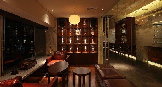Oak Lounge