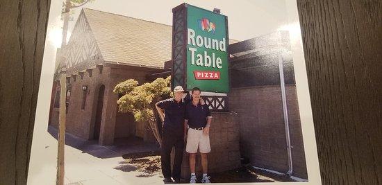 Round Table Pizza