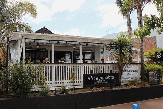 Abracadabra Cafe Bar