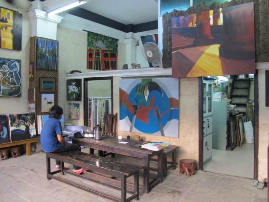 Pansodan Gallery