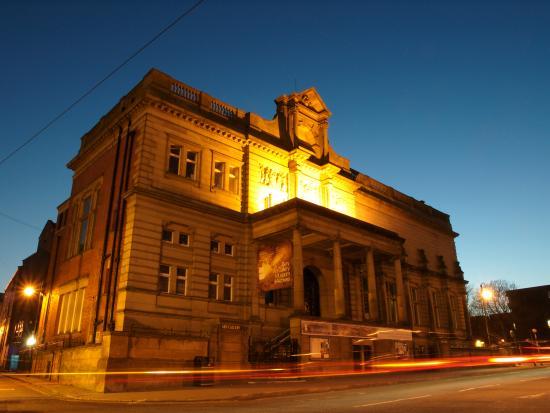 Bury Art Museum & Sculpture Centre