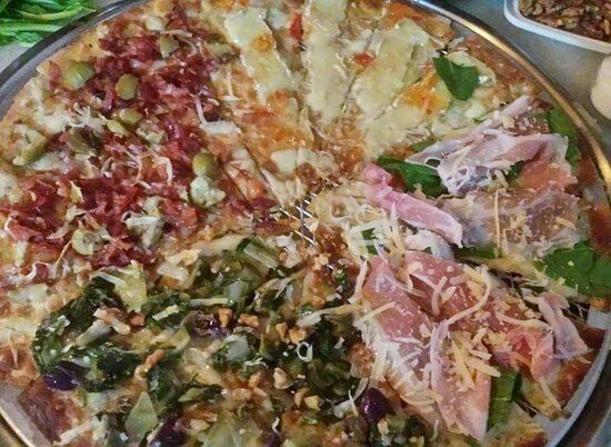 Gioconda & Helenika Pizzaria Grega