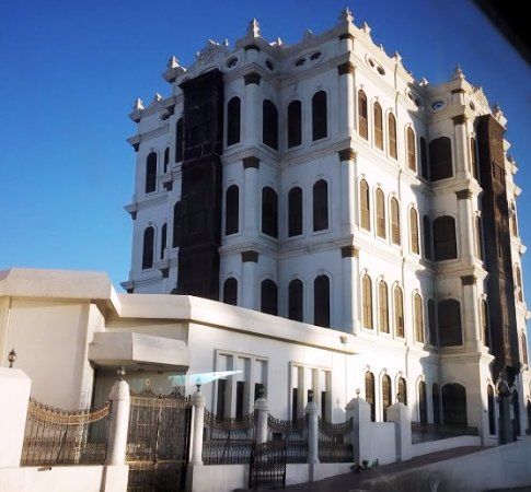 Shubra Palace