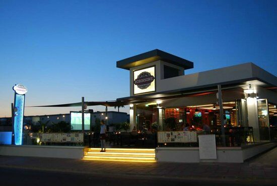 Robinson's Food & Bar